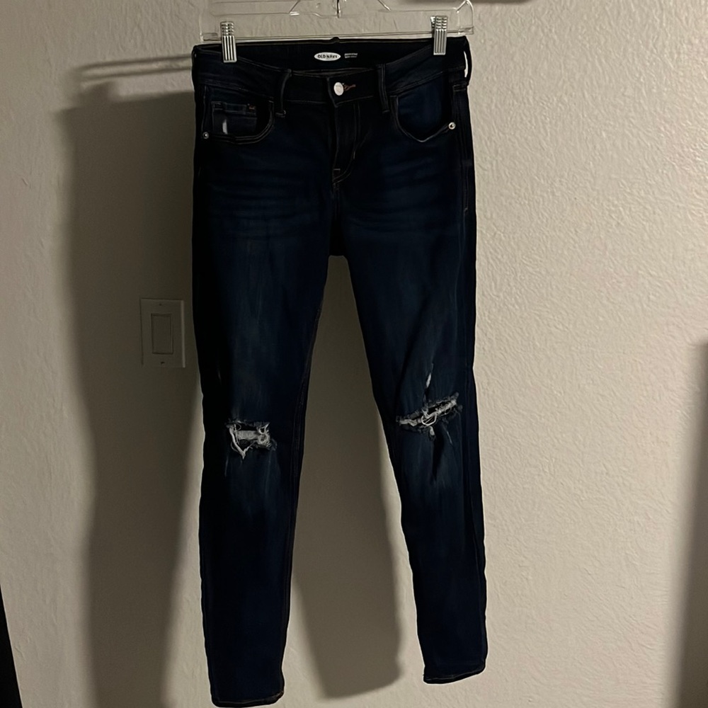 Dark denim old navy rockstar jeans. Size 2. Holes in knees. Worn once.